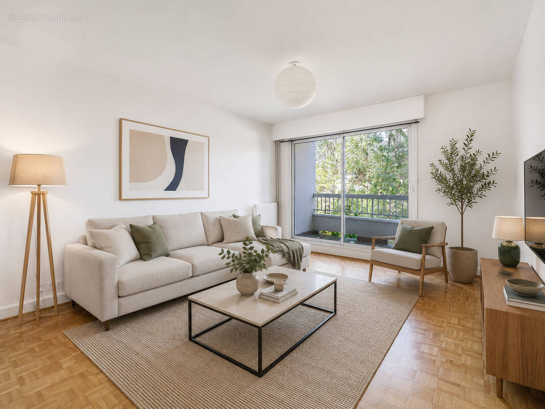 Appartement à COURBEVOIE