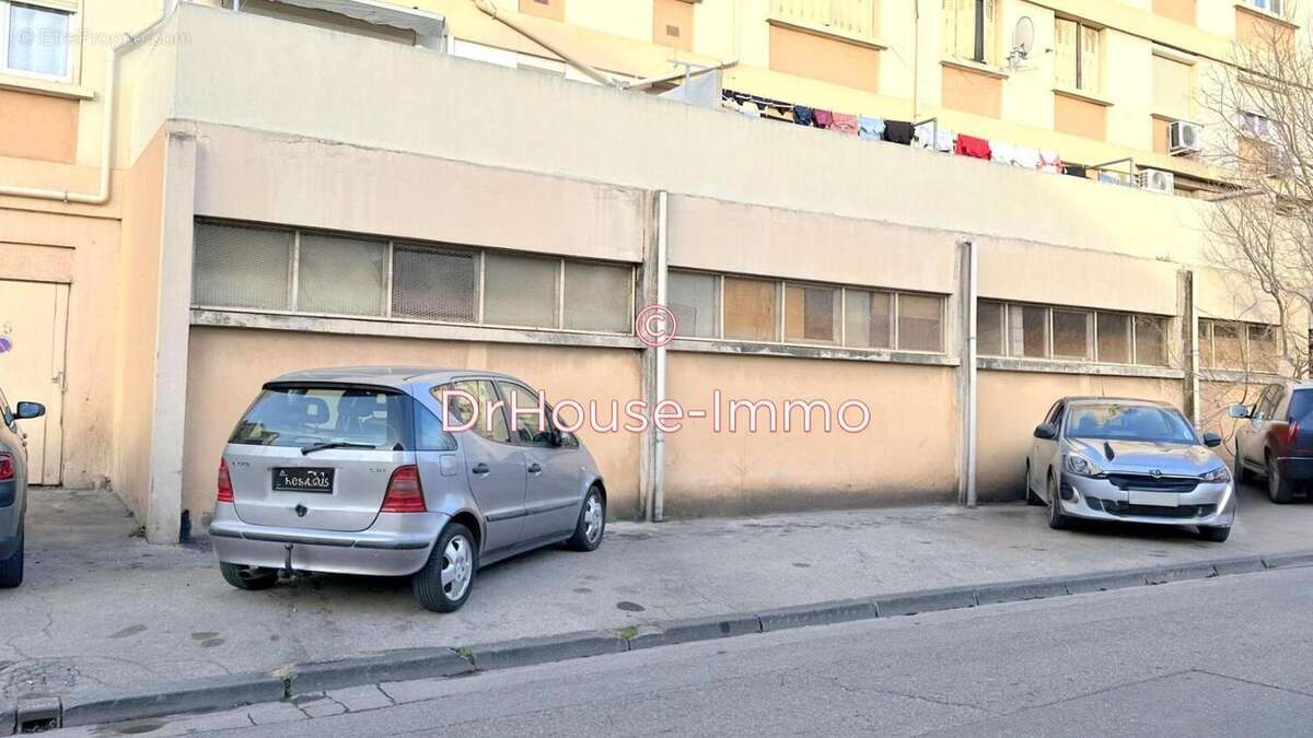 Parking à MARSEILLE-14E