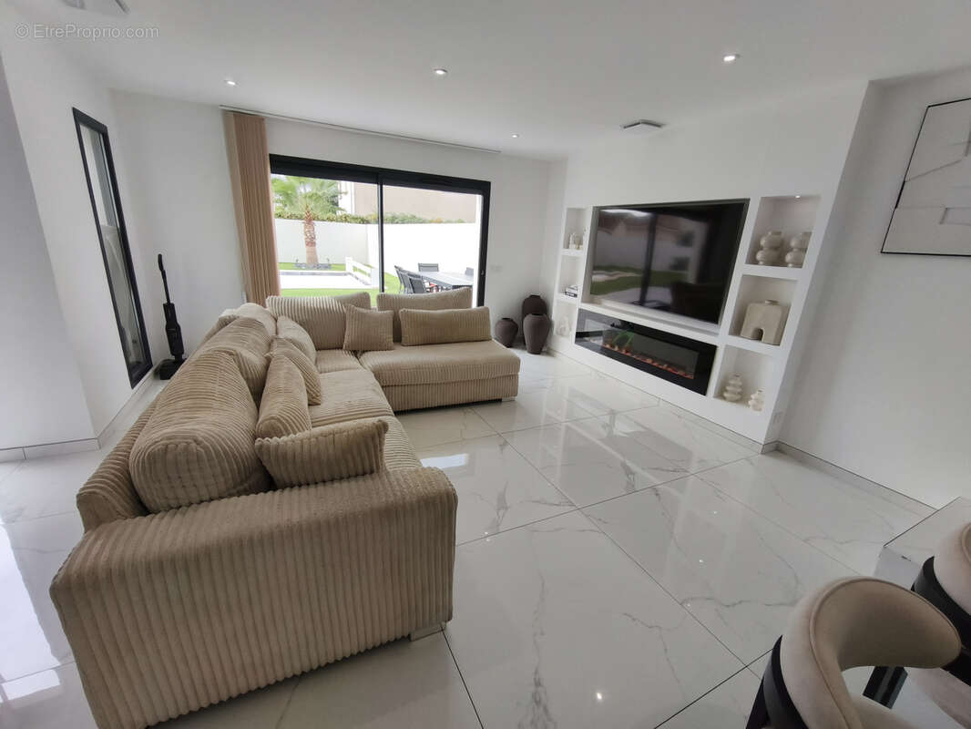 Vend villa t4 avec piscine et garage - photo 6