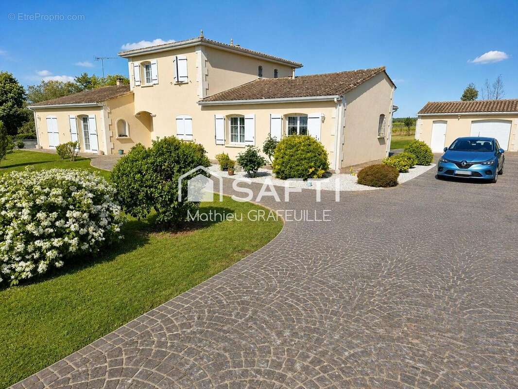 Photo 2 - Maison à ROUILLAC