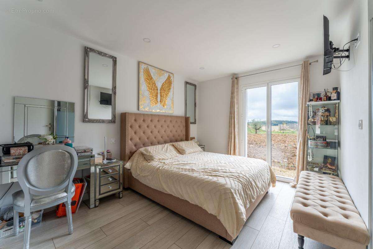 Maison à COULOUNIEIX-CHAMIERS