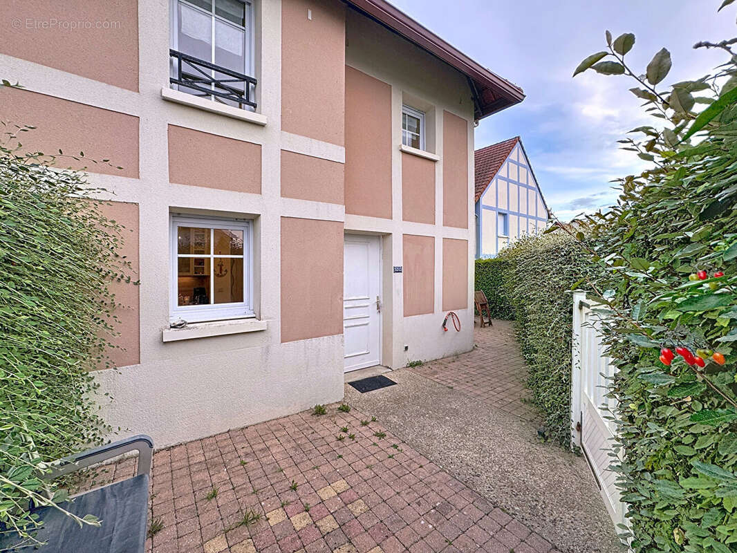 Maison à DIVES-SUR-MER