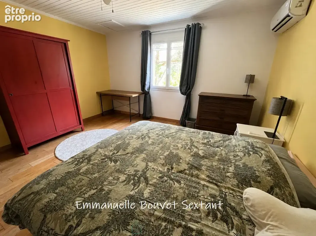 BERGERAC, jolie maison périgourdine, 202 m², 6 chambres, vie possible de plain-pied, piscine, garage, beau terrain arboré et clo - photo 19