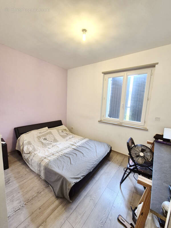 Ensemble immobilier local commercial et appartement - photo 7