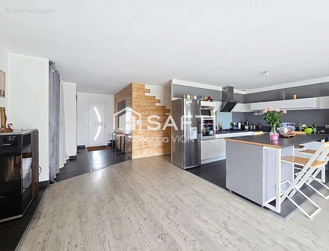 Photo 3 - Maison à SAINT-ETIENNE-DE-TULMONT