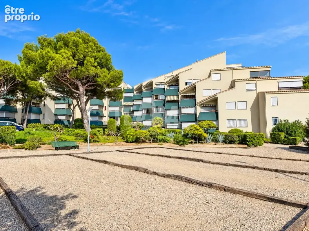 Studio avec cabine, loggia vitrée et vue mer à Sète - photo 2