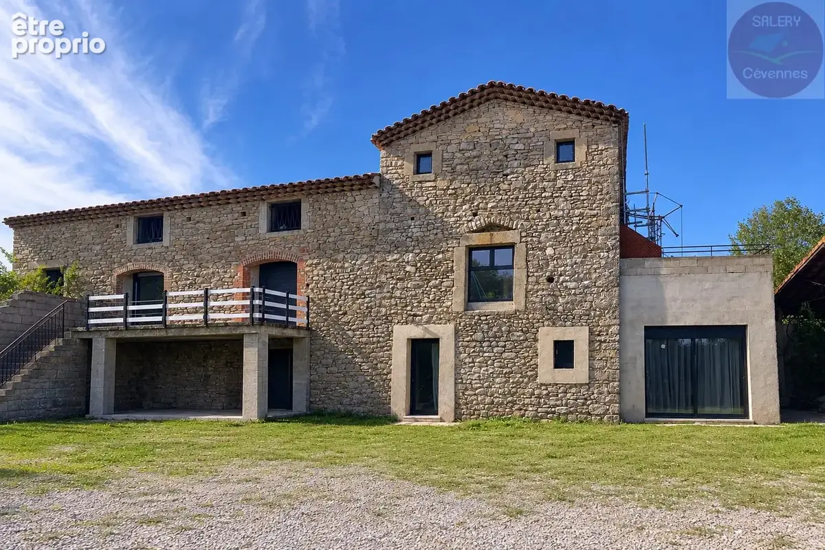 Ensemble immobilier à fort potentiel - photo 1