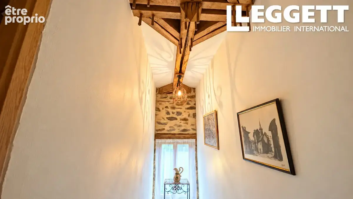 Maison de campagne rénovée, 3 chambres, plus de 3 ha, 2 granges et seconde maison à rénover en Corrèze - photo 7