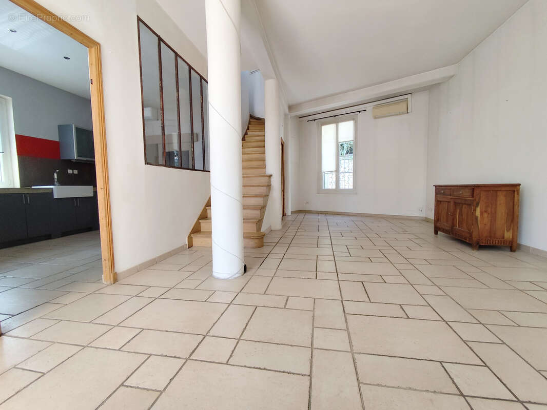 Maison à NIMES