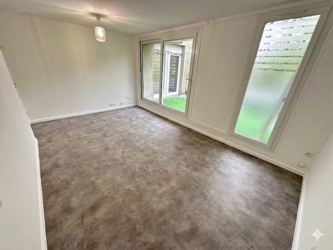 Appartement à RIS-ORANGIS