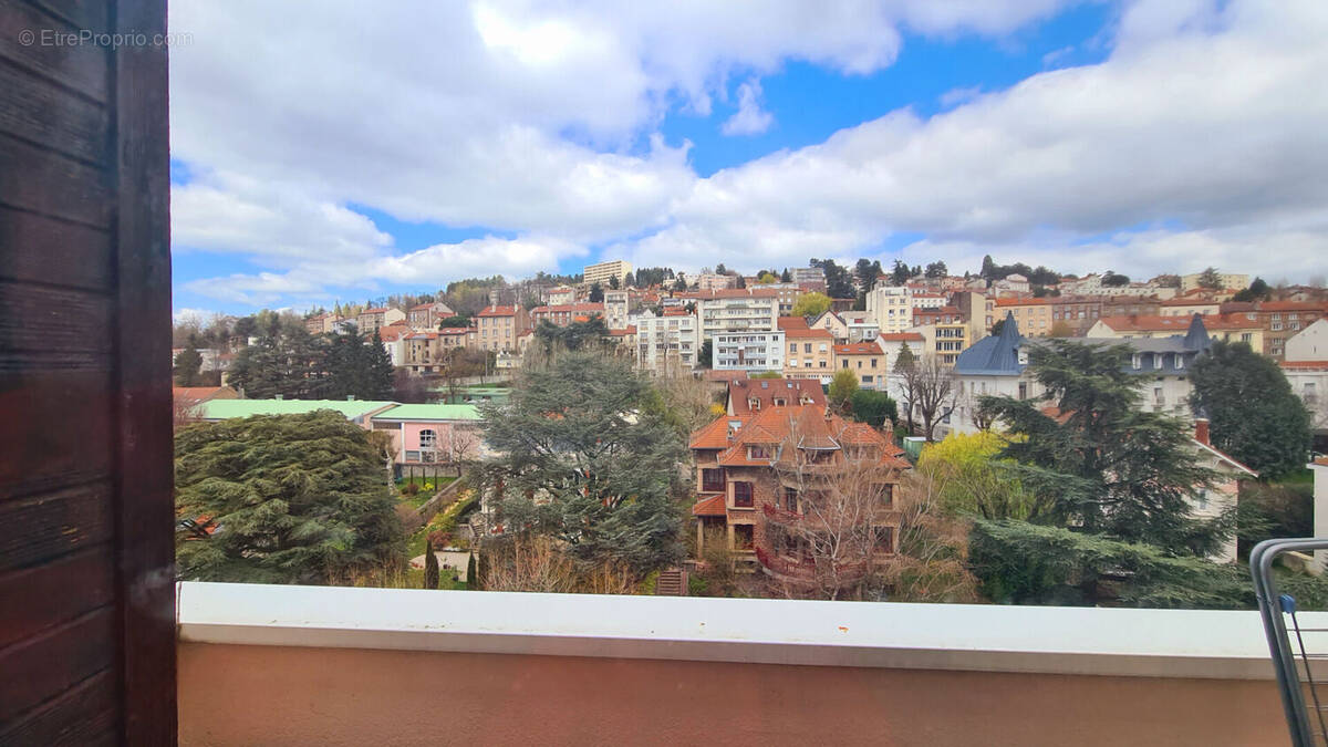 Appartement à SAINT-ETIENNE
