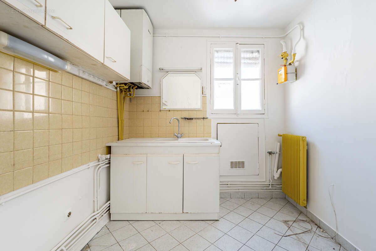 Appartement à PARIS-18E
