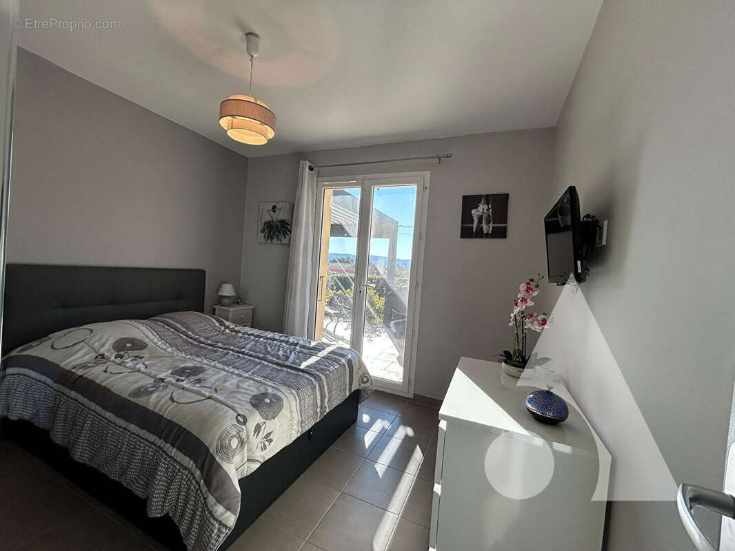 Maison à LE CANNET-DES-MAURES