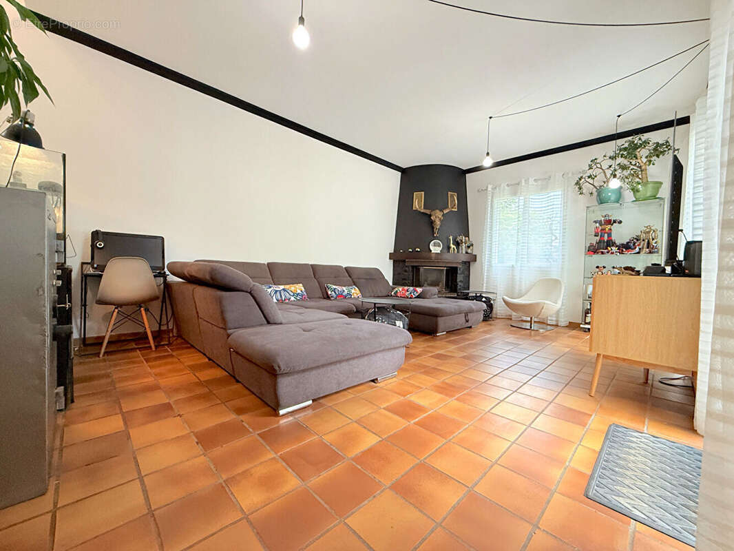 Maison à RIS-ORANGIS