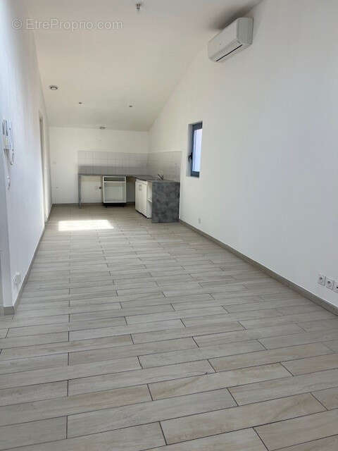 Appartement à VALLAURIS