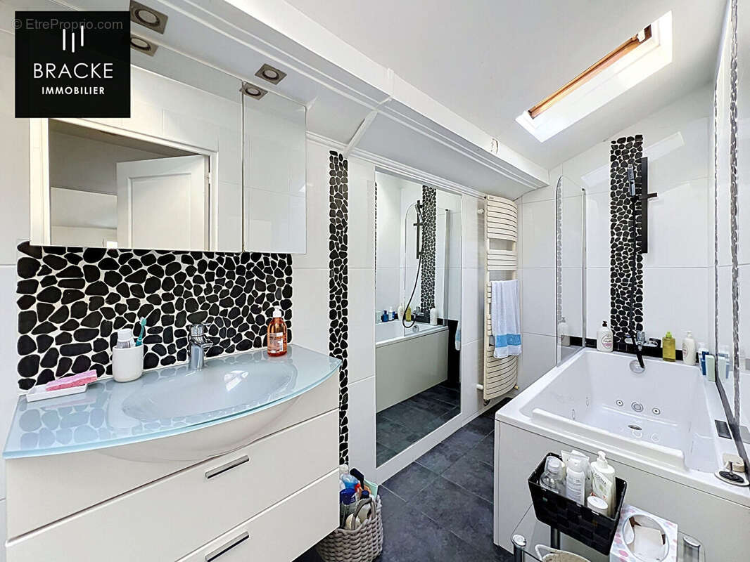 Maison  7 pièces 175 m² - ASNIERES - photo 8