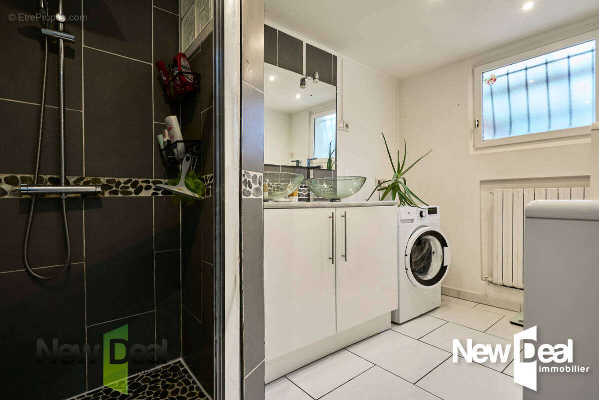 Maison à SAINT-AMAND-LES-EAUX