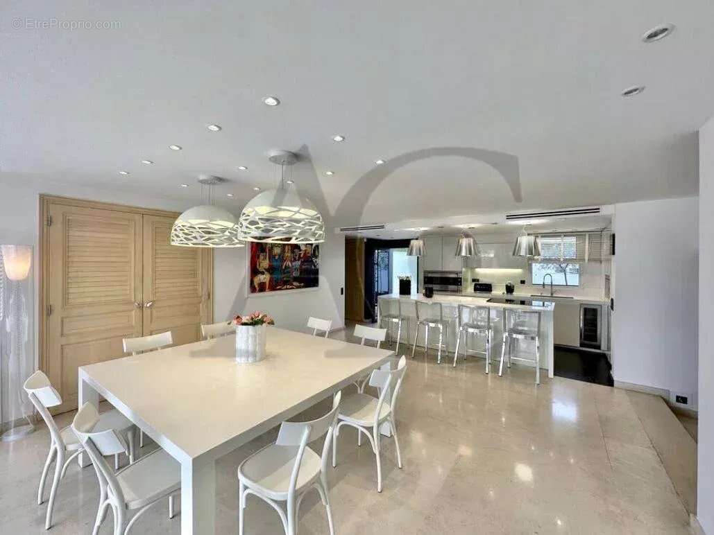 Maison à VILLENEUVE-LOUBET