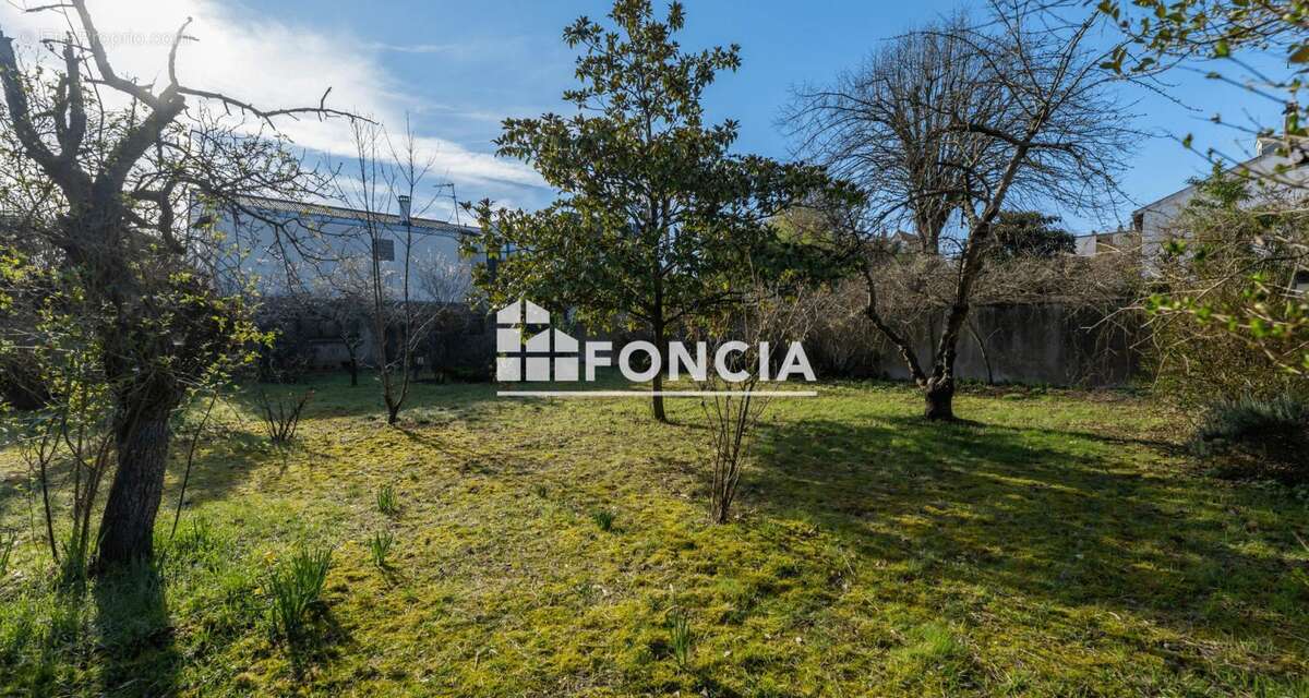 Appartement à NANTERRE
