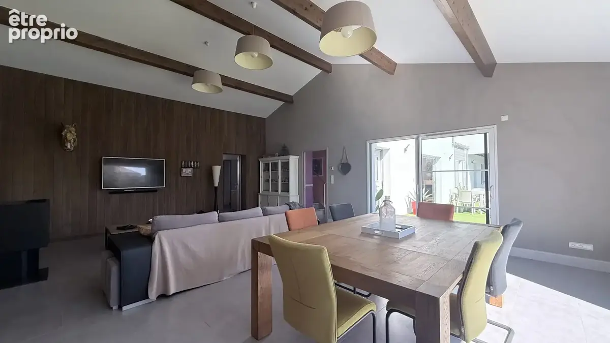 Maison 6 pièces 236 m² à vendre à Saint-Rogatien (17220) - photo 7