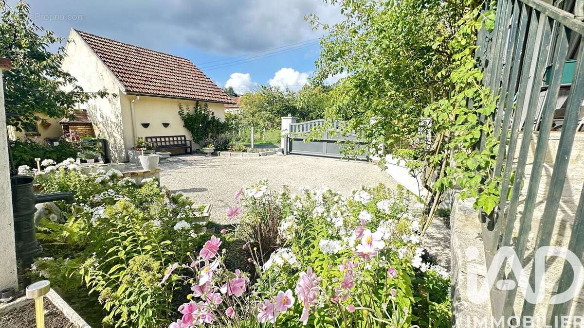 Photo 3 - Maison à MONTIGNY-SUR-LOING