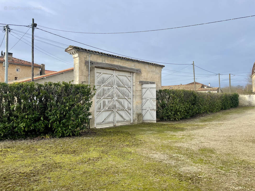 Maison à BALZAC