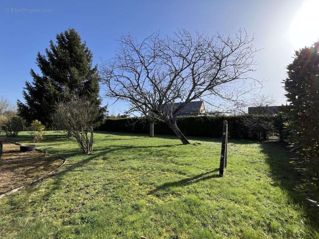 Maison à THORIGNE-SUR-DUE