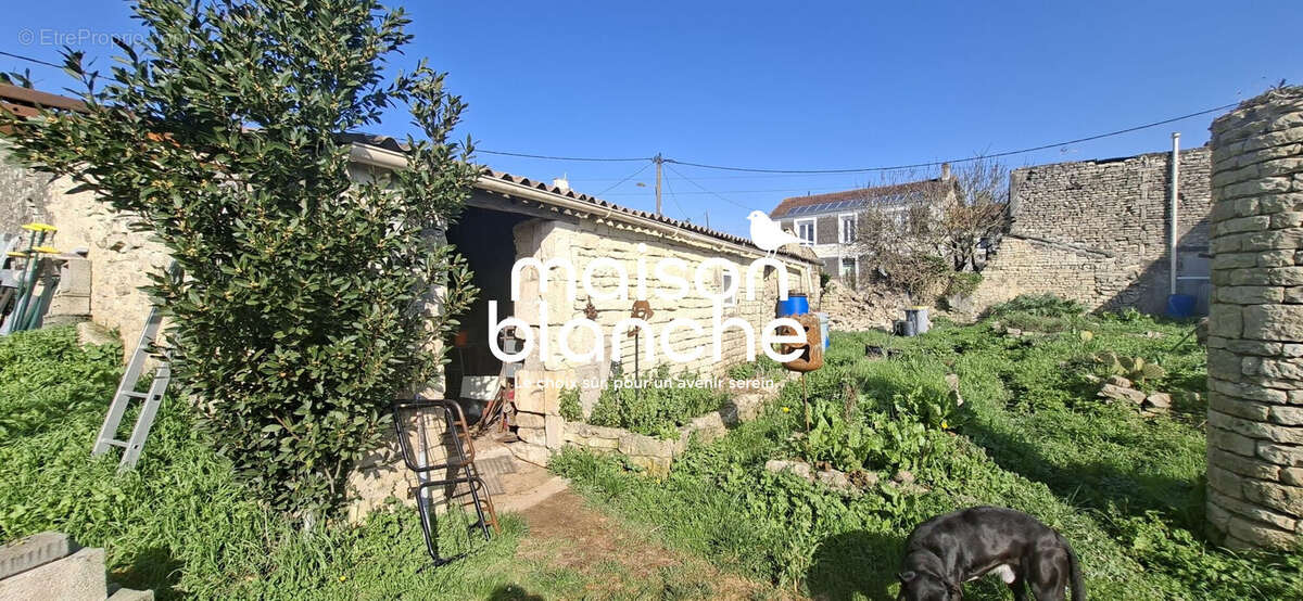 Maison 115 m² à Saint-Mard  - photo 6