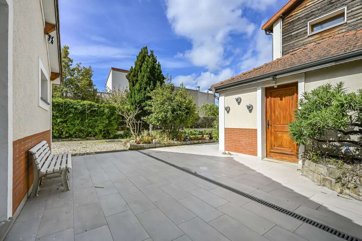 Maison à RUEIL-MALMAISON