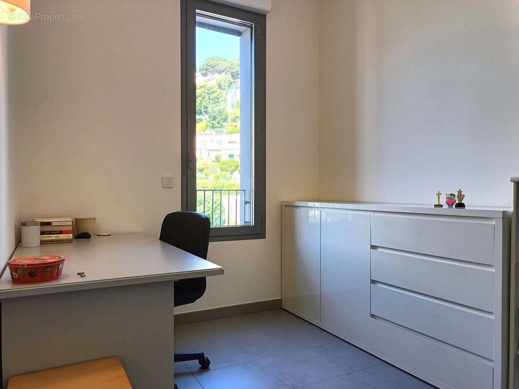 Appartement à ROQUEBRUNE-CAP-MARTIN