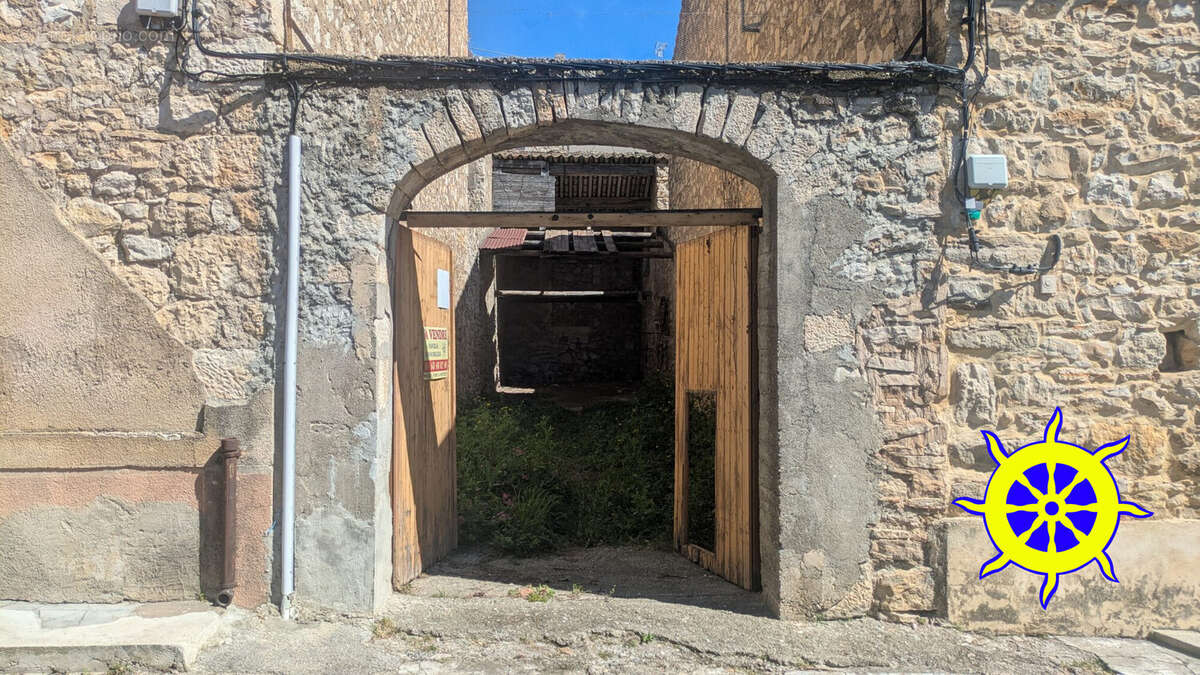 Terrain à PORTEL-DES-CORBIERES