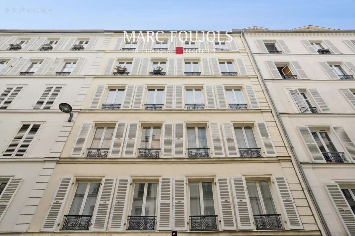 Appartement à PARIS-7E