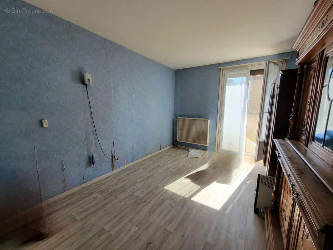 Maison à SERVIES-EN-VAL