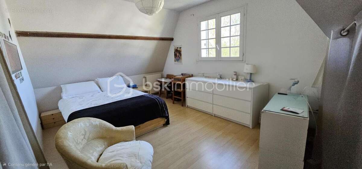 Maison à OLLAINVILLE