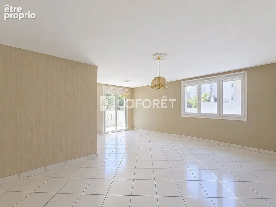 Appartement Caluire Et Cuire 4 pièce(s) 68m2 - photo 4