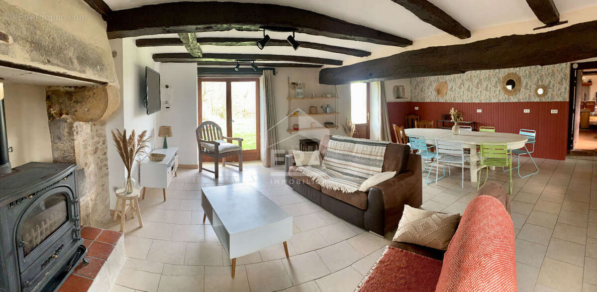 Maison à MAUPREVOIR