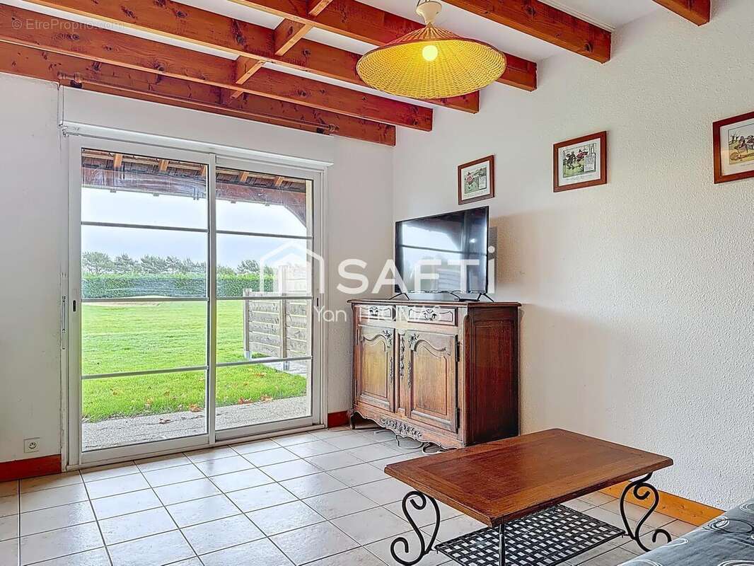 Photo 2 - Maison à MARCILLY-EN-VILLETTE