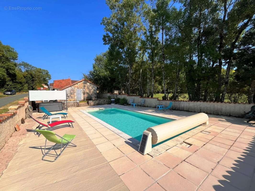 Maison à VERTEILLAC