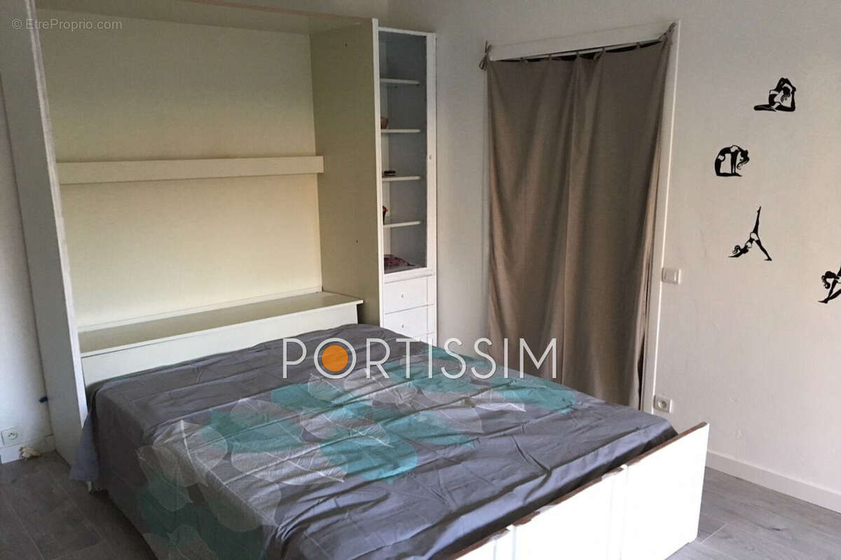 Appartement à SAINT-LAURENT-DU-VAR