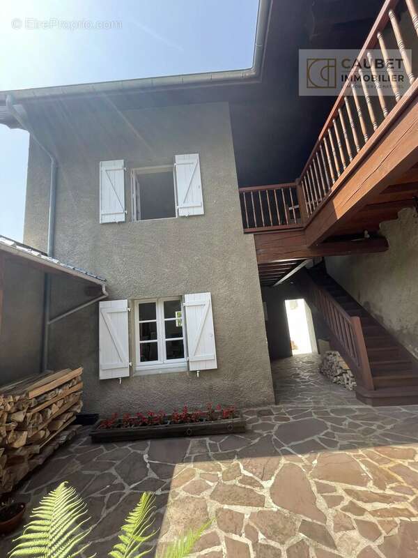 Maison à CAMPAN