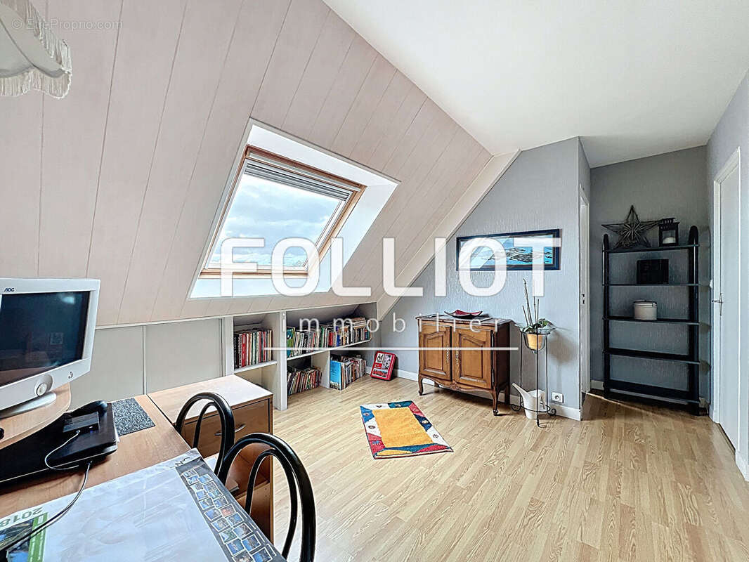 Maison à SAINT-SENIER-SOUS-AVRANCHES