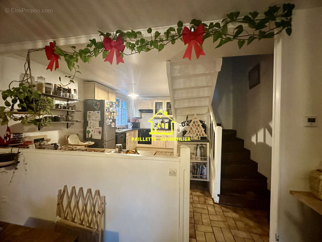 Maison à SAINT-LAURENT-DE-BREVEDENT