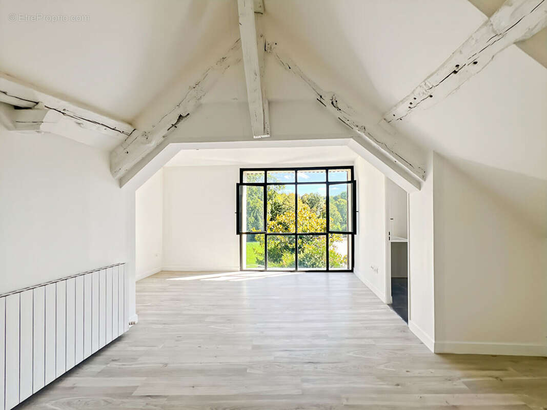 Maison - Mantes La Ville - 200m2 - photo 2