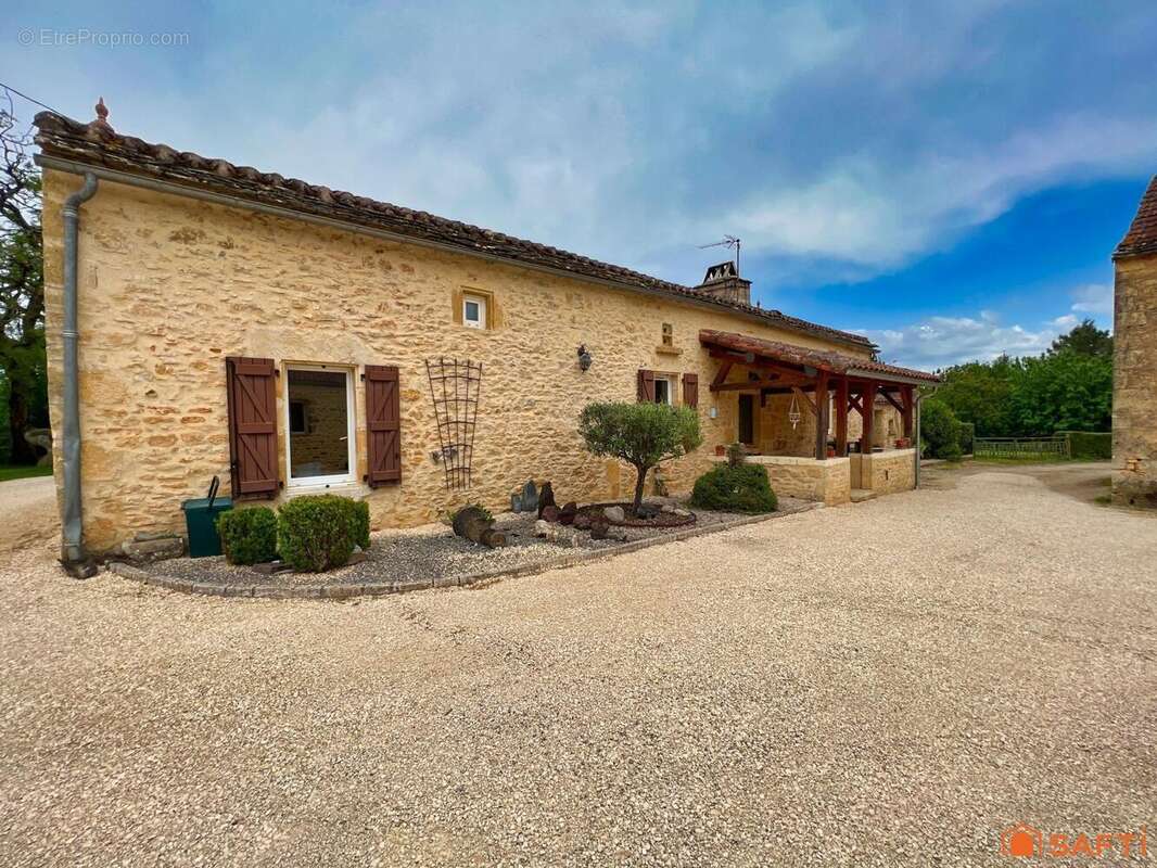 Photo 2 - Maison à POMAREDE