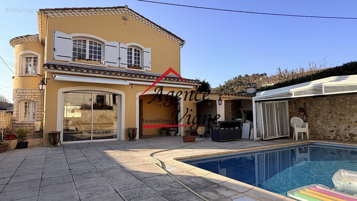 Maison à SAINT-AMBROIX