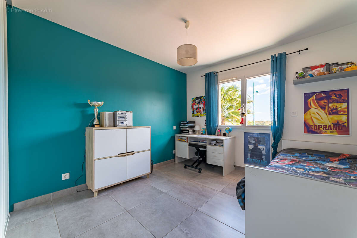 Maison à VILLENEUVE-LES-MAGUELONE