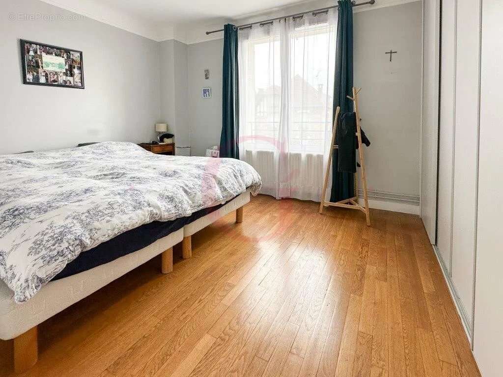 Maison à BOURG-LA-REINE