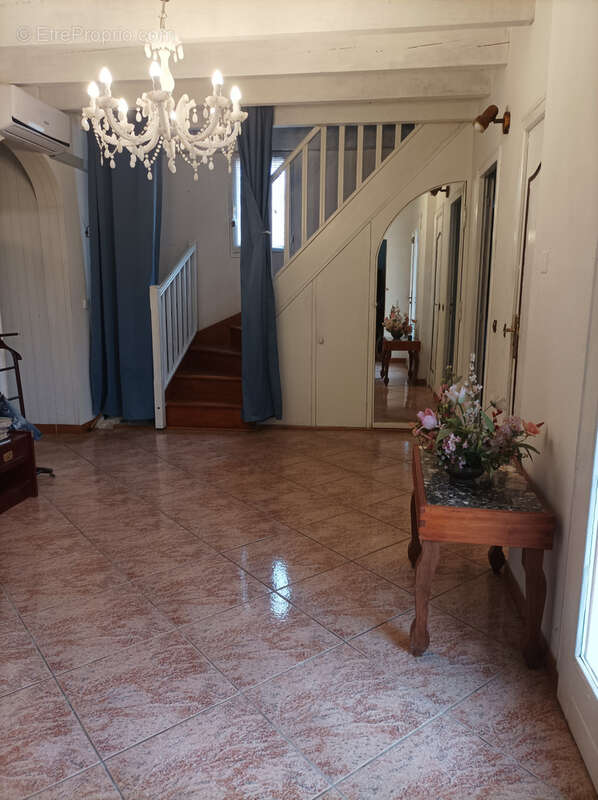 Maison à LAROQUE-DES-ALBERES