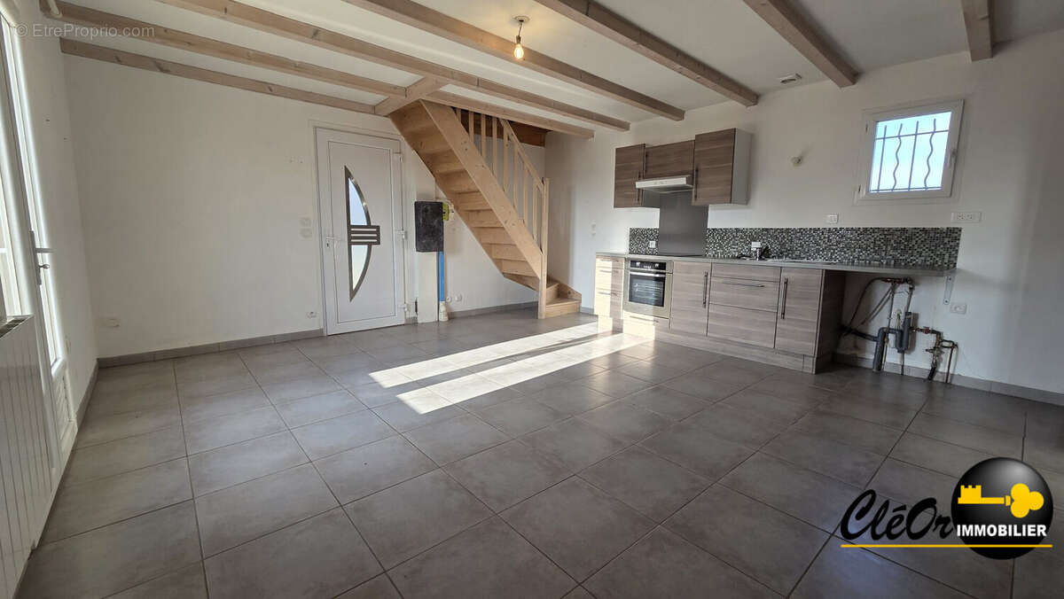 Maison à PIERRE-DE-BRESSE