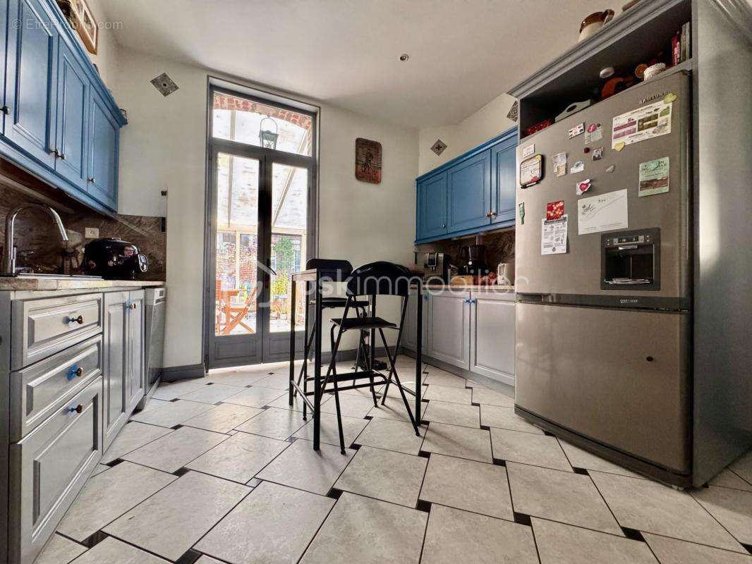 Maison à ESTREES-SAINT-DENIS